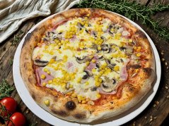 4.ROMA (rajčinový základ, mozzarella, šunka, šampiňony, kukurica)